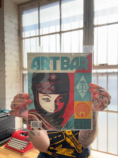SIGNED Shepard Fairey Issue 003 cover + Tote Bag